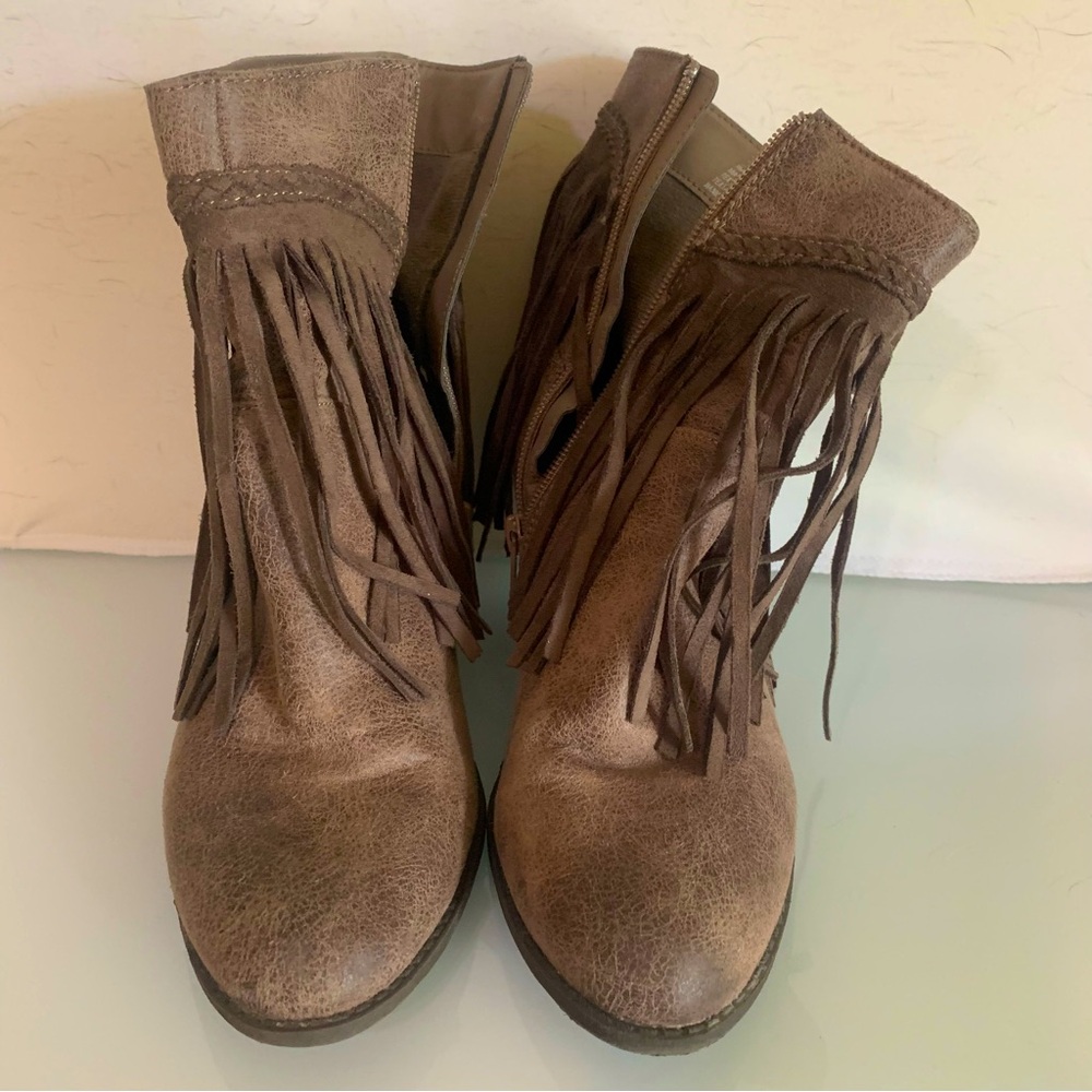 Fringed cowgirl boots